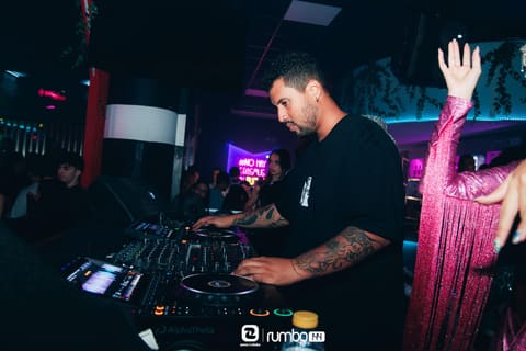 Fotos de DJ ANNA GISBERT en Rumbo 144 el 2026-10-03