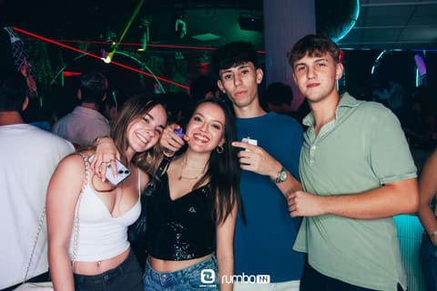 Fotos de DJ ANNA GISBERT en Rumbo 144 el 2026-10-03