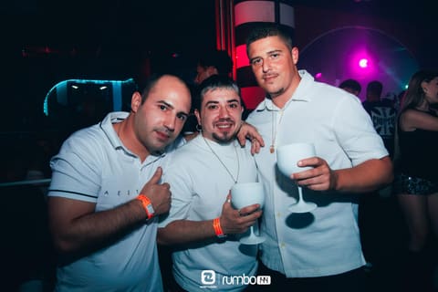 Fotos de DJ ANNA GISBERT en Rumbo 144 el 2026-10-03