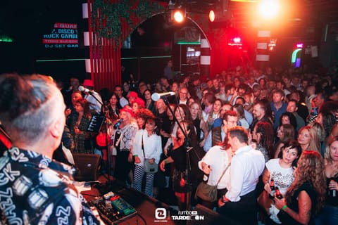 Fotos de LOS GUAPOS en Concierto en Rumbo 144 el 2026-10-24