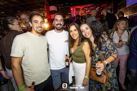 Fotos de TRIBUTO ARDE BOGOTÁ - VIVA SUECIA - IZAL en Rumbo 144 el 2026-09-19
