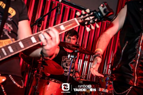 Fotos de TRIBUTO Guns&Roses by THE JUNGLE en Rumbo 144 el 2026-10-17