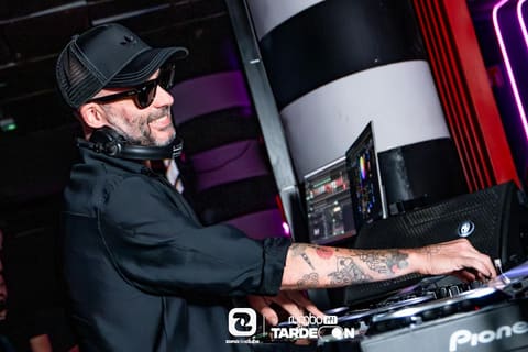 Fotos de TRIBUTO Guns&Roses by THE JUNGLE en Rumbo 144 el 2026-10-17