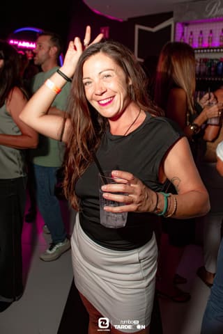 Fotos de CLEMENTINE BEACH en Concierto en Rumbo 144 el 2026-09-26